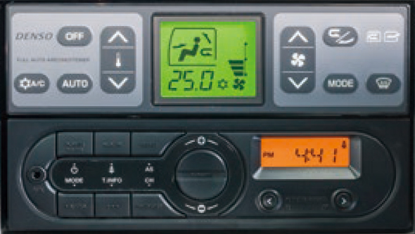 エアコンとFM・AMラジオ 除湿機能付フルオートエアコン