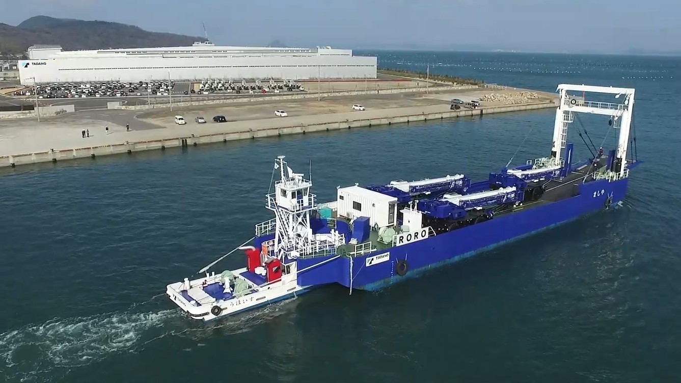 バージ船を利用した製品輸送